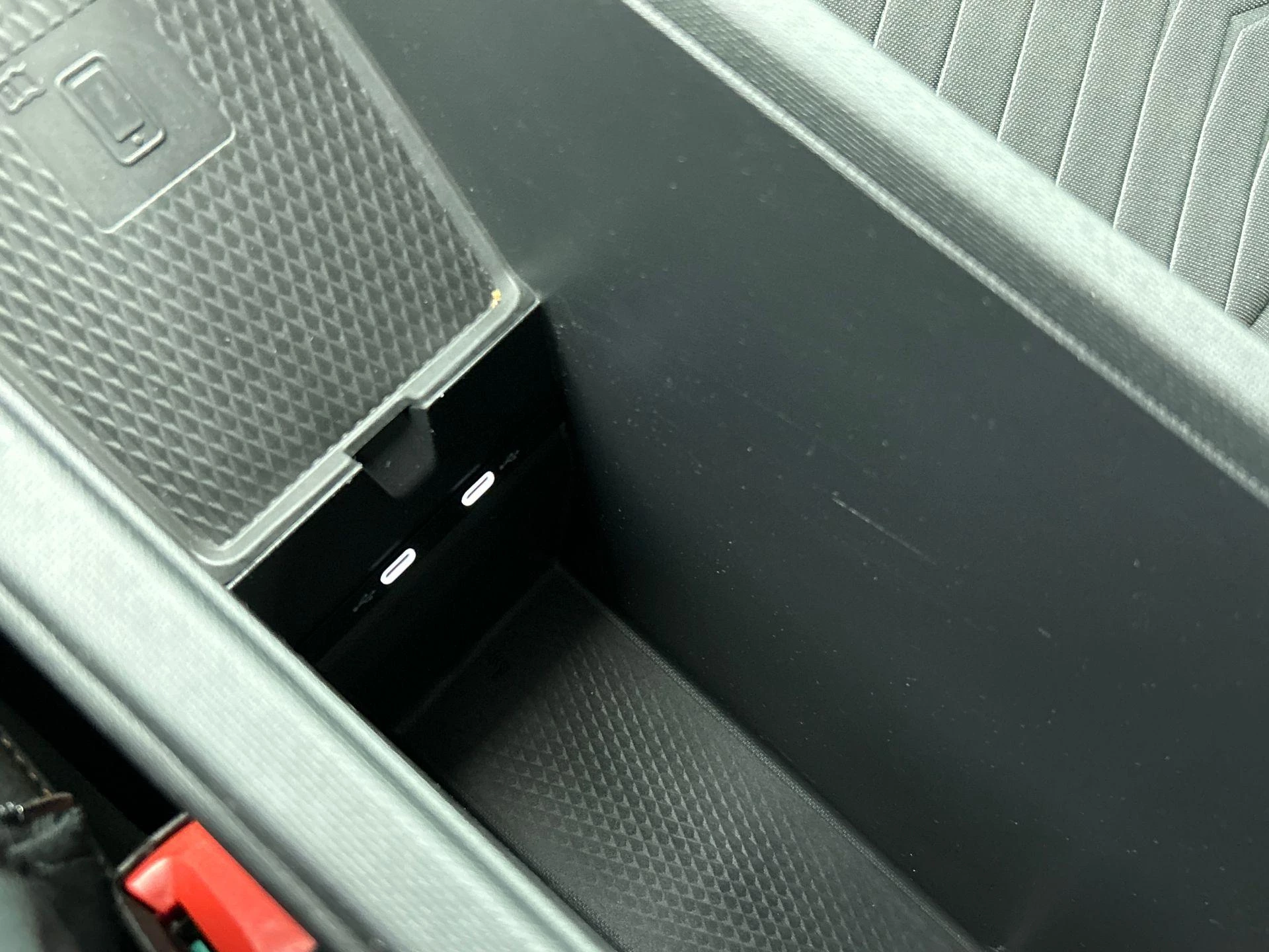 Hoofdafbeelding CUPRA Born