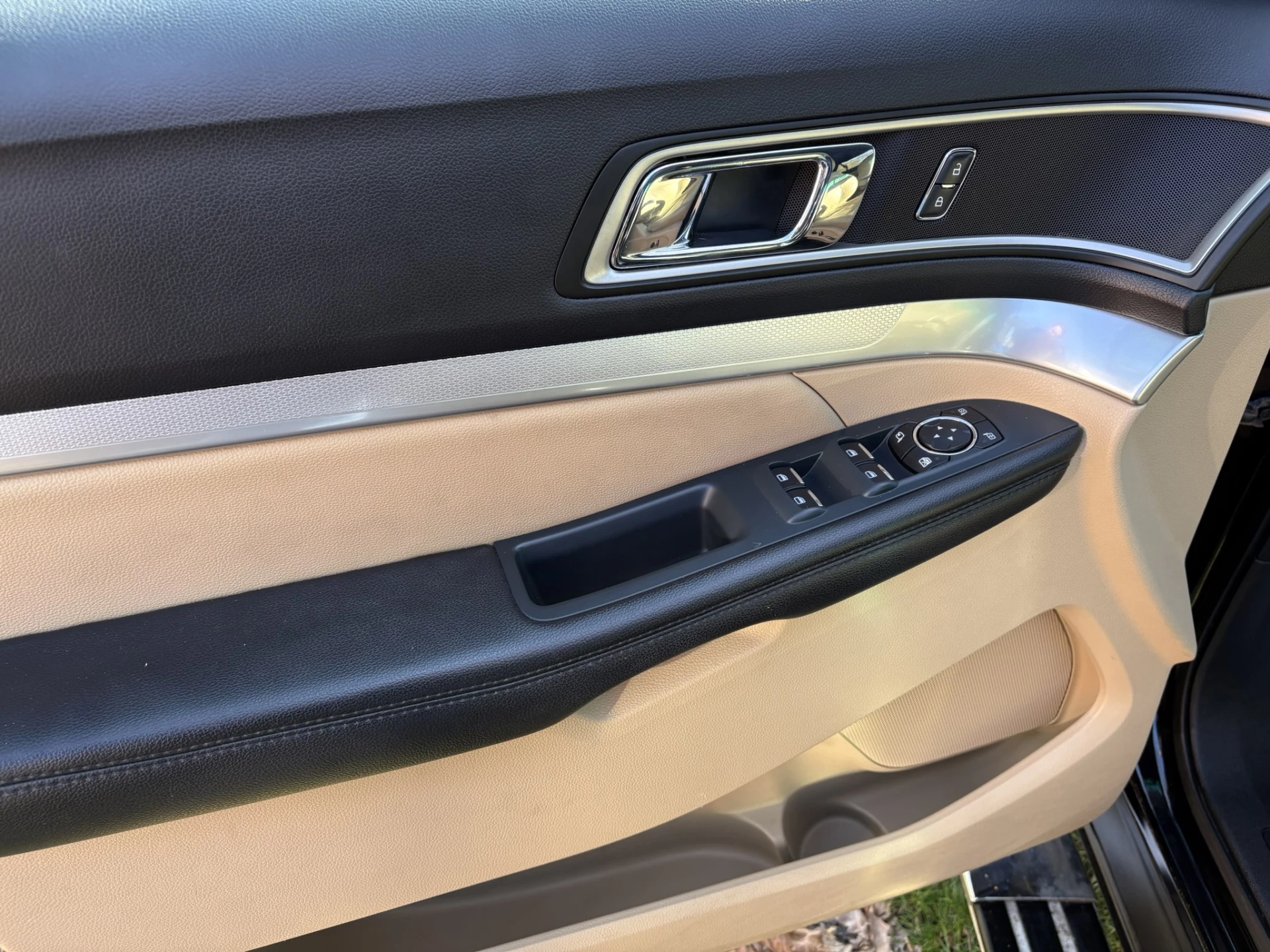 Hoofdafbeelding Ford Explorer