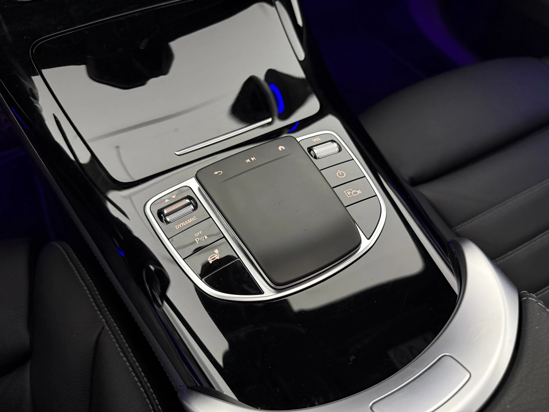 Hoofdafbeelding Mercedes-Benz EQC