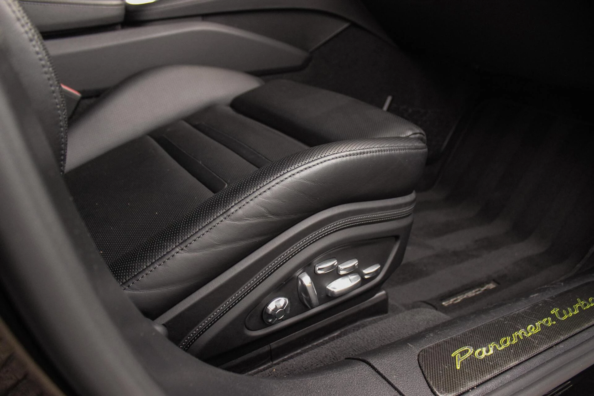 Hoofdafbeelding Porsche Panamera