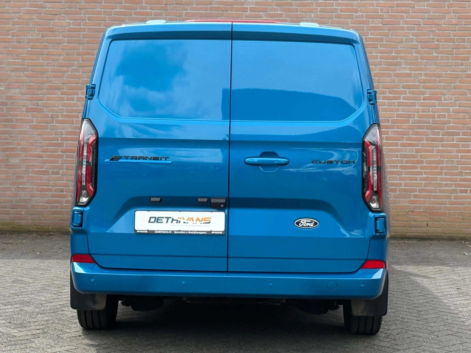 Hoofdafbeelding Ford E-Transit Custom