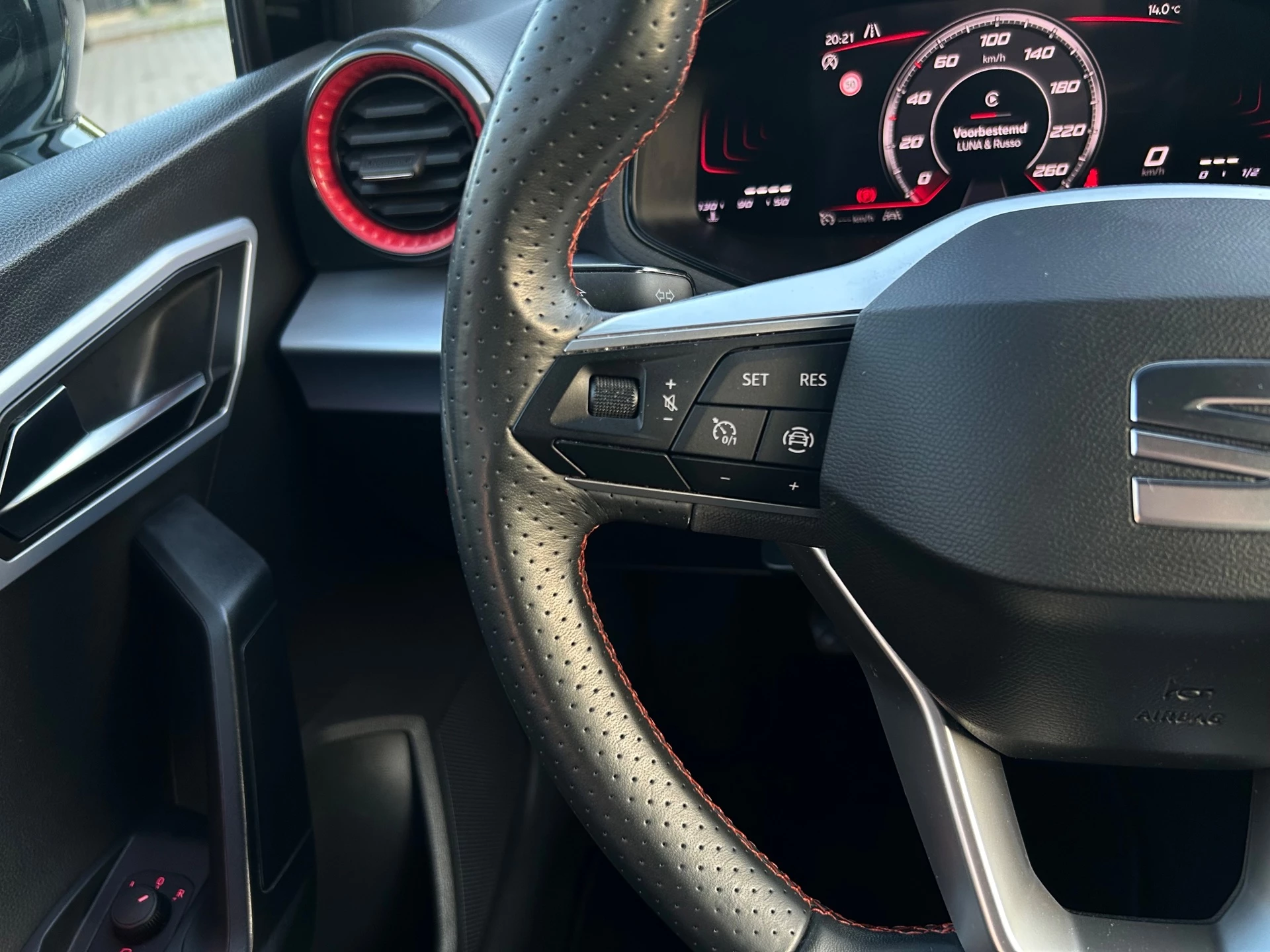 Hoofdafbeelding SEAT Arona