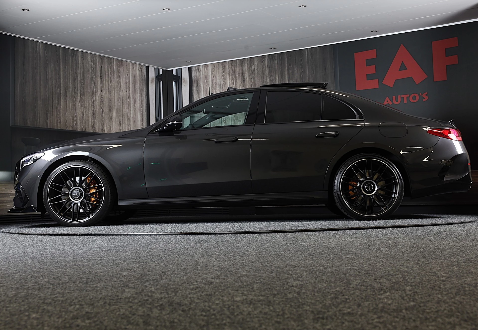 Hoofdafbeelding Mercedes-Benz E-Klasse