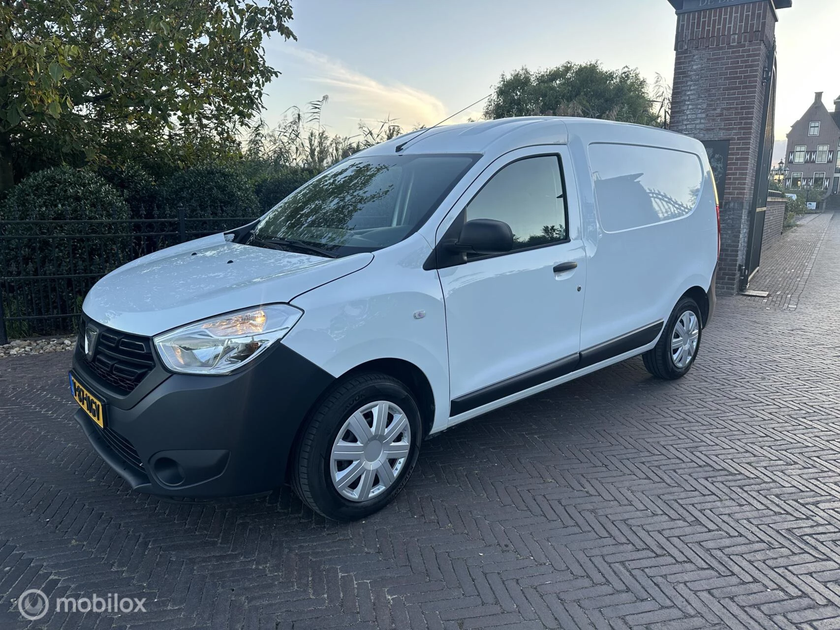 Hoofdafbeelding Dacia Dokker