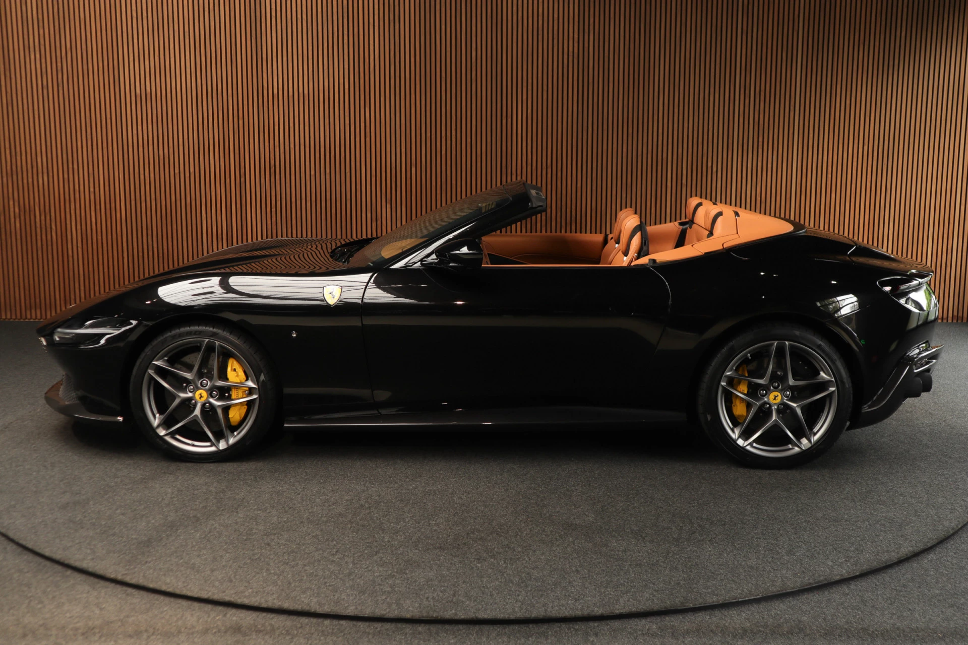 Hoofdafbeelding Ferrari Roma