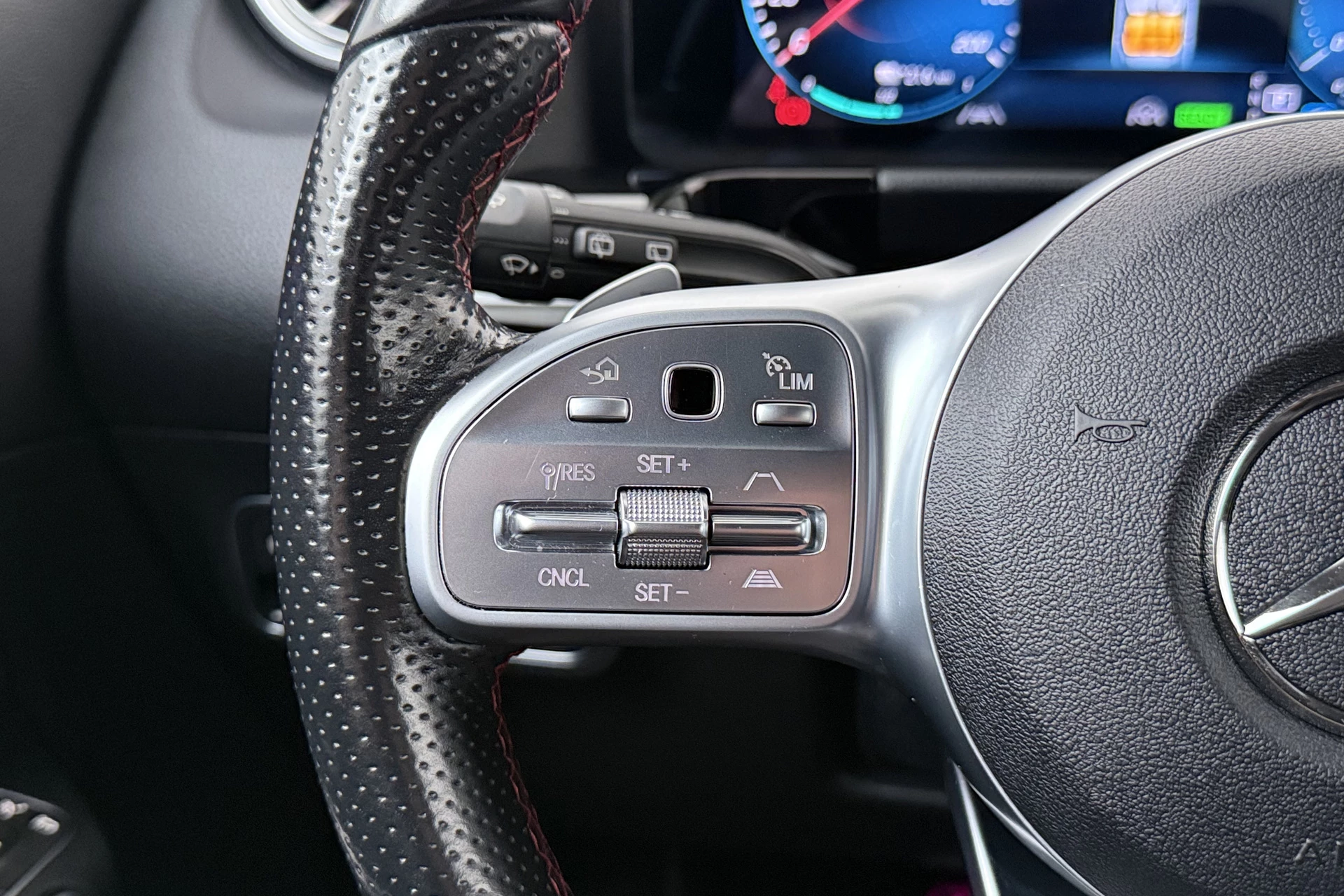 Hoofdafbeelding Mercedes-Benz EQA