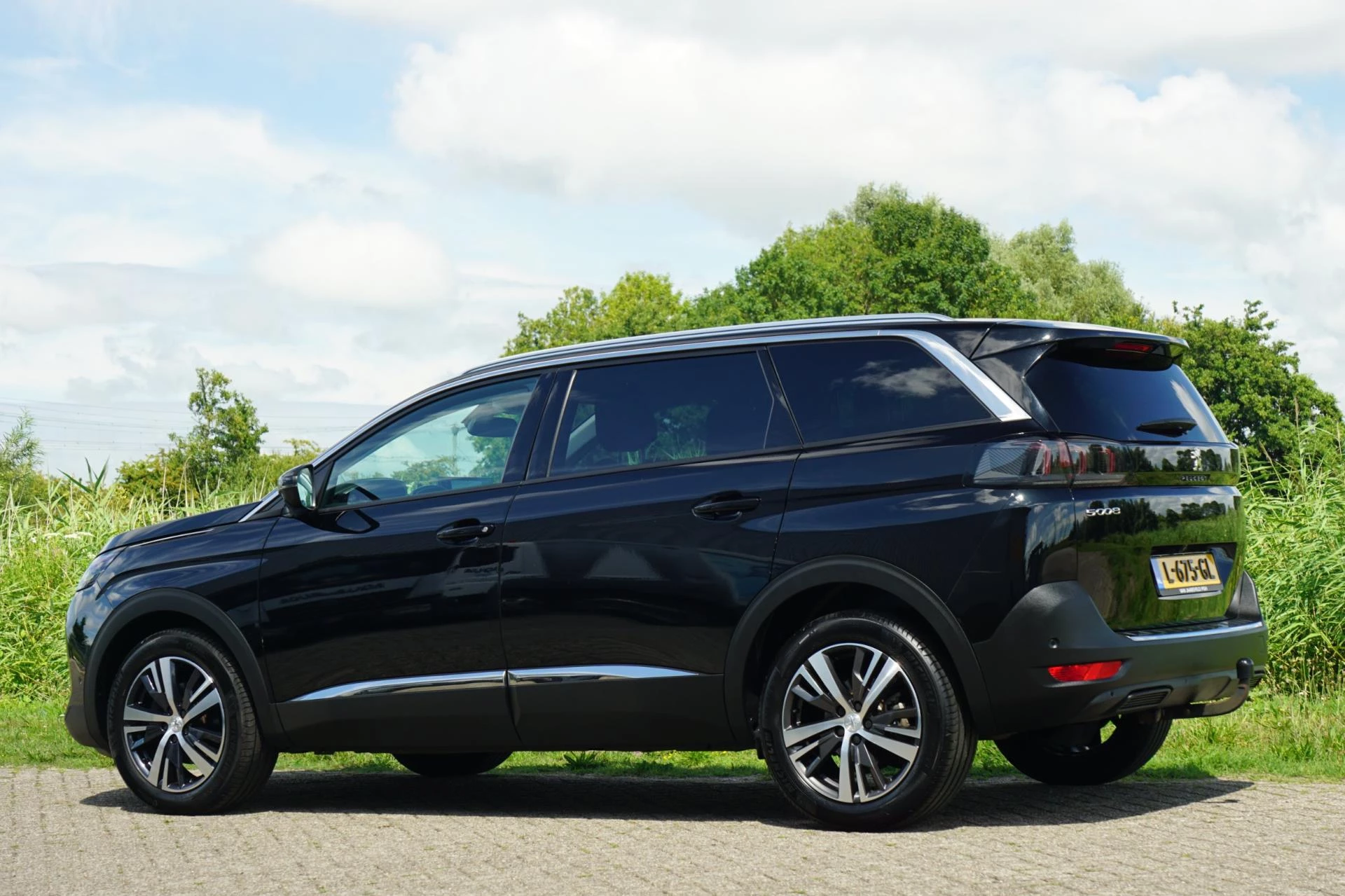 Hoofdafbeelding Peugeot 5008