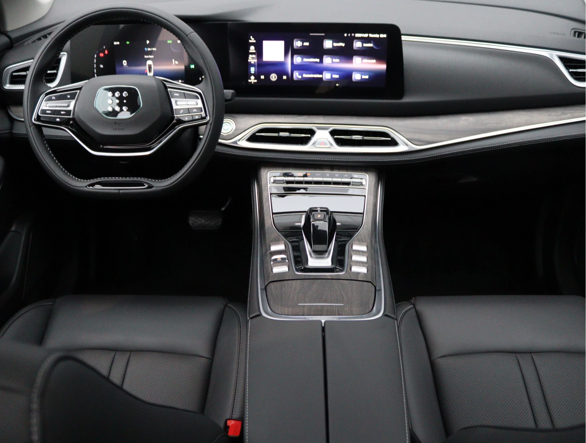 Hoofdafbeelding DFSK E5 PHEV