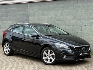 Volvo V40 Cross Country 1.6 D2 Ocean Race Automaat | Pano | Memory | Camera | Leer | Stoelverwarming | Trekhaak | NAP | Boekjes