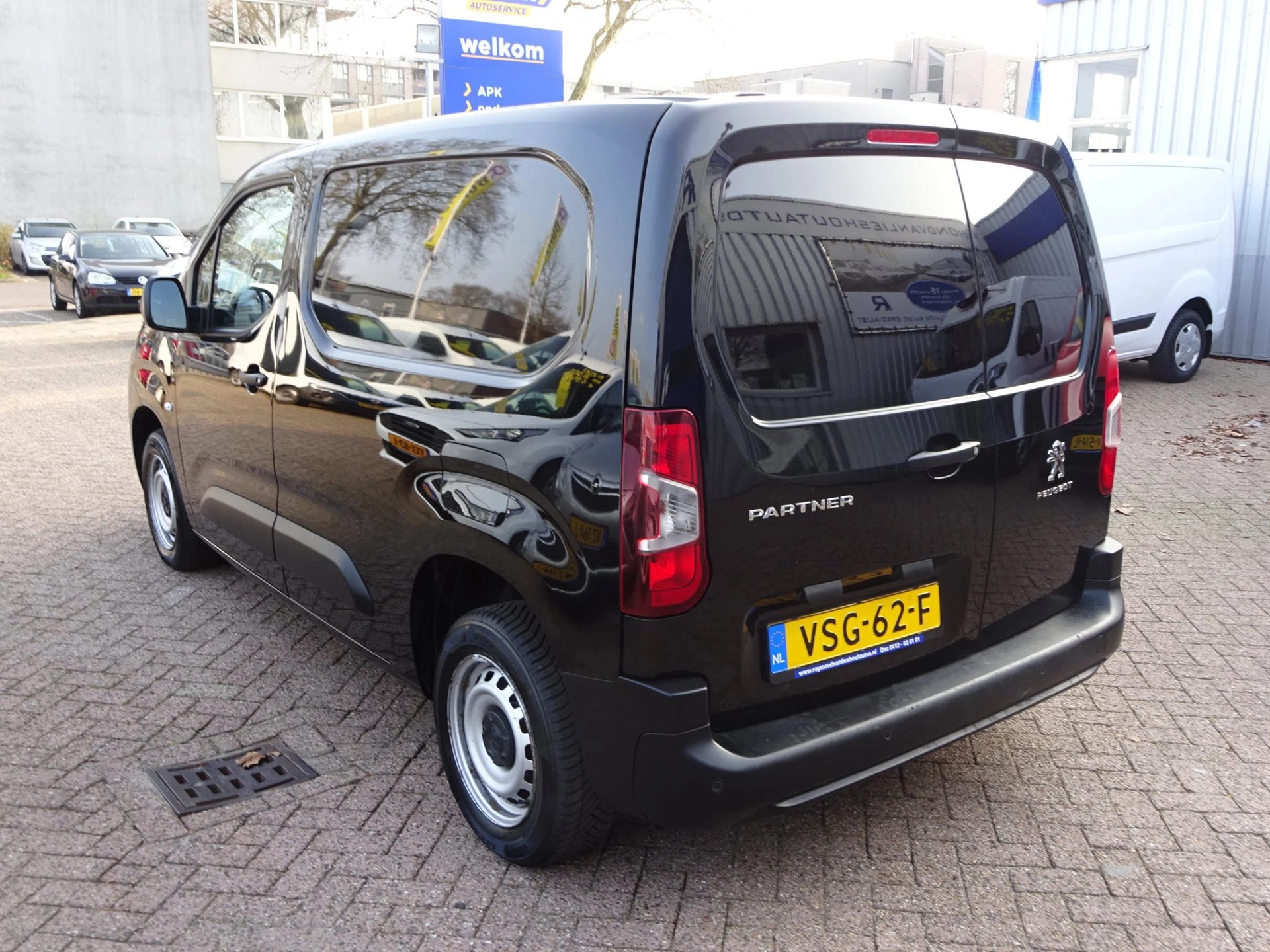 Hoofdafbeelding Peugeot Partner