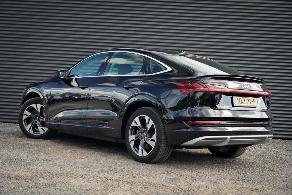 Hoofdafbeelding Audi e-tron