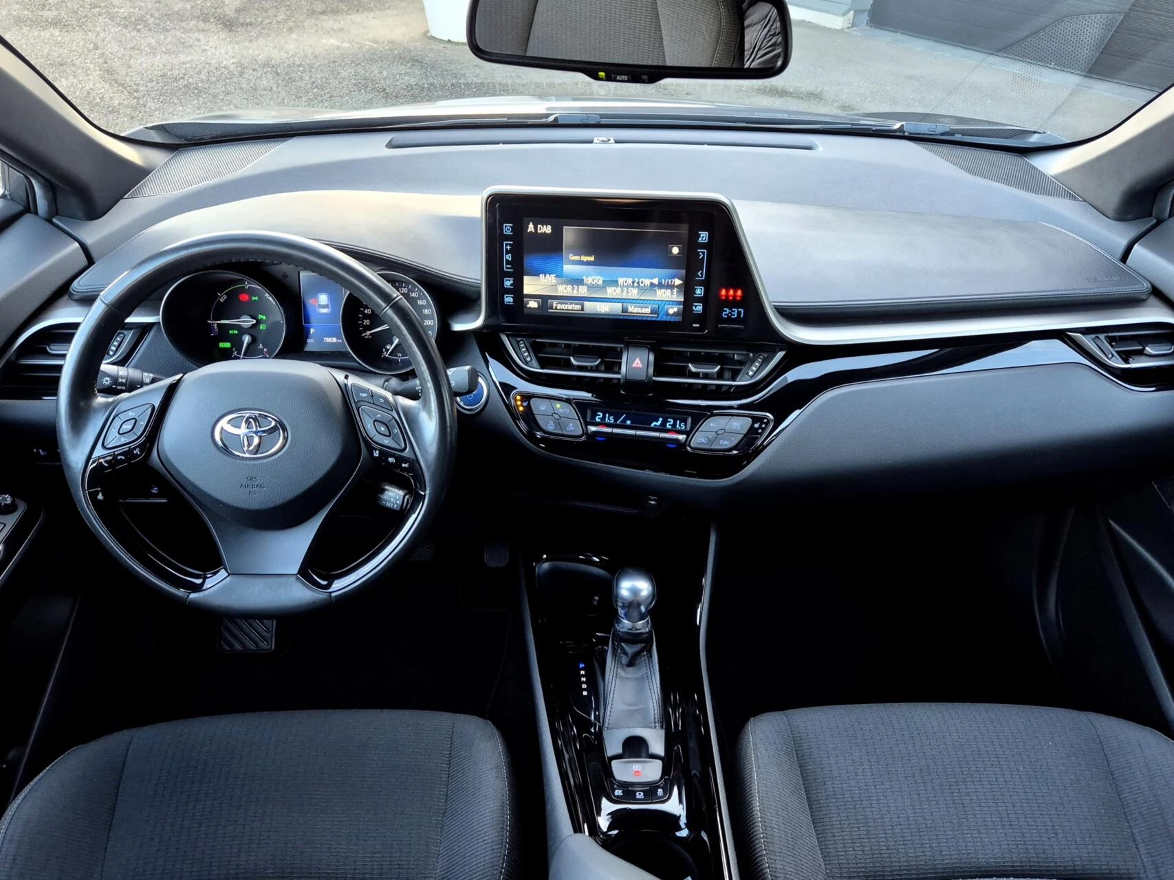 Hoofdafbeelding Toyota C-HR