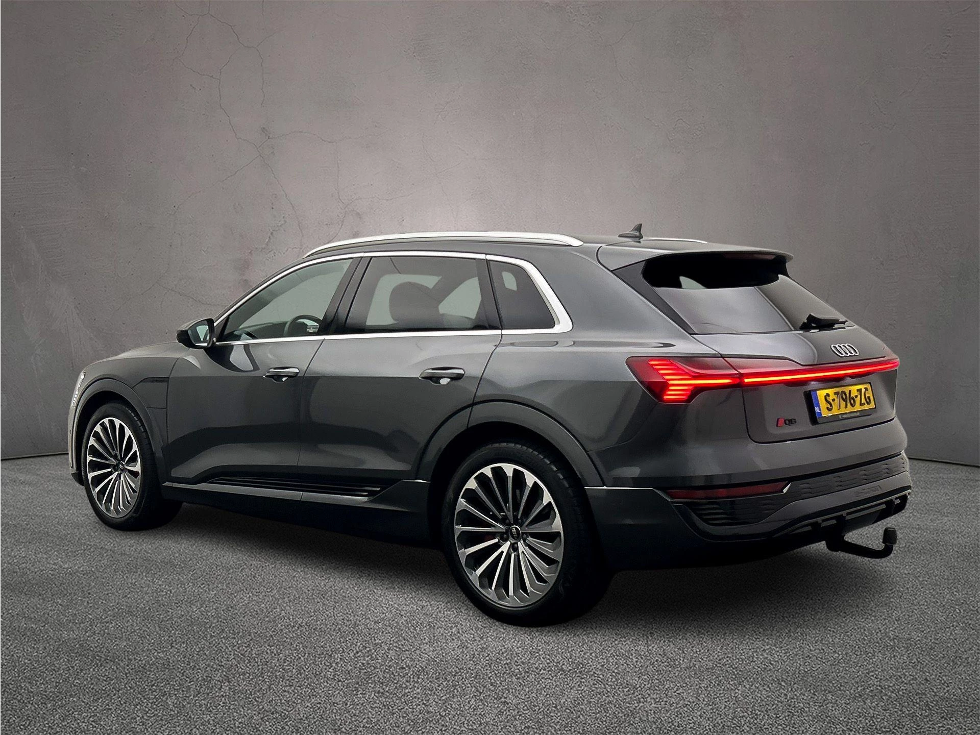 Hoofdafbeelding Audi Q8 e-tron