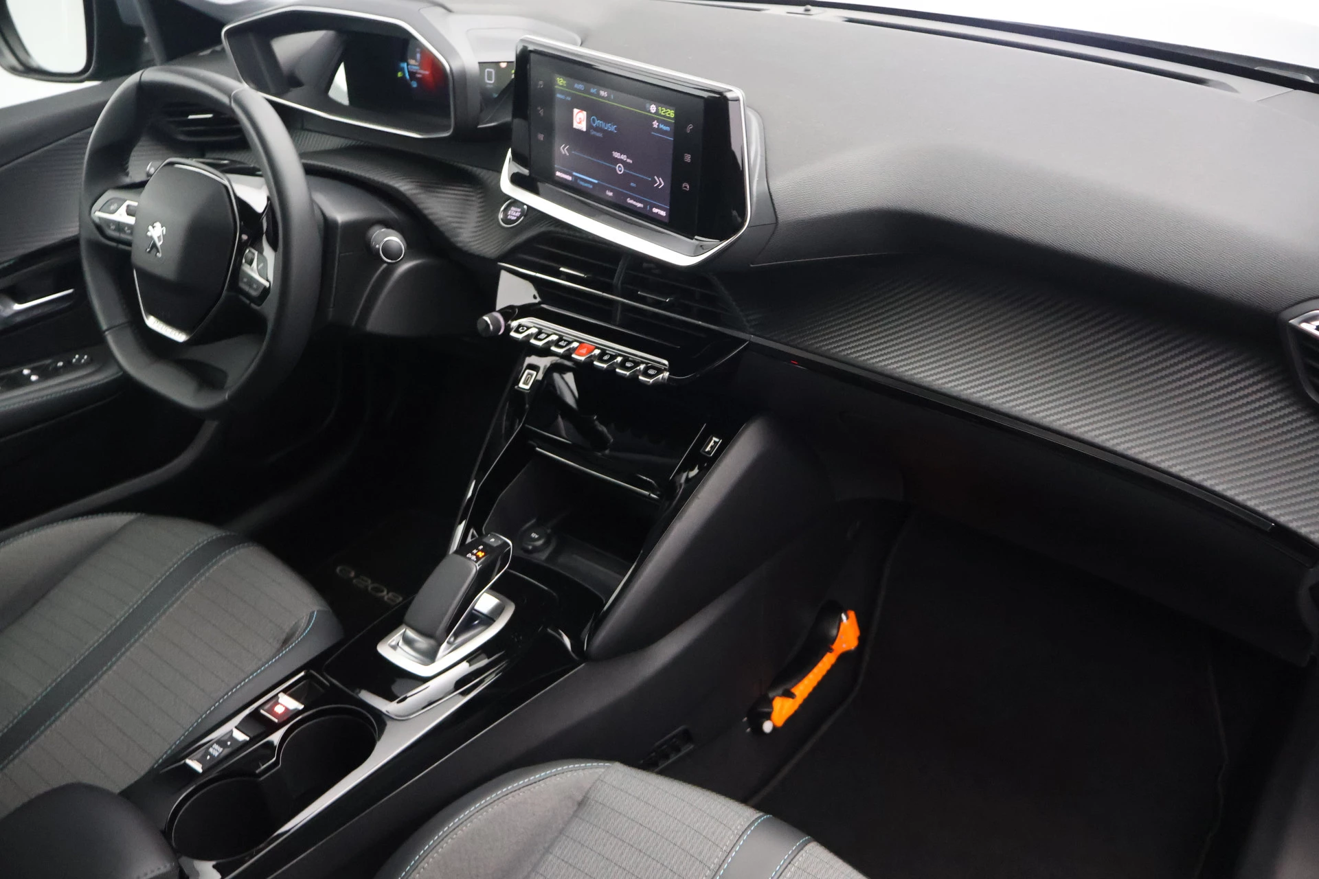 Hoofdafbeelding Peugeot e-208