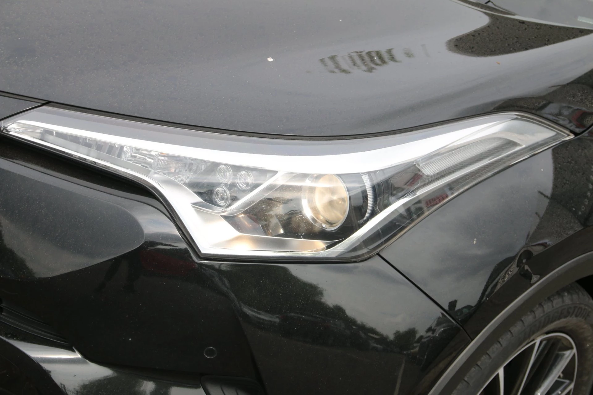 Hoofdafbeelding Toyota C-HR