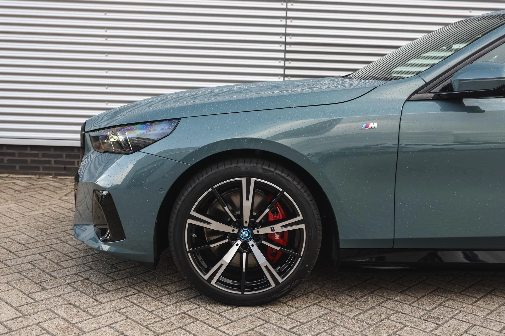 Hoofdafbeelding BMW i5