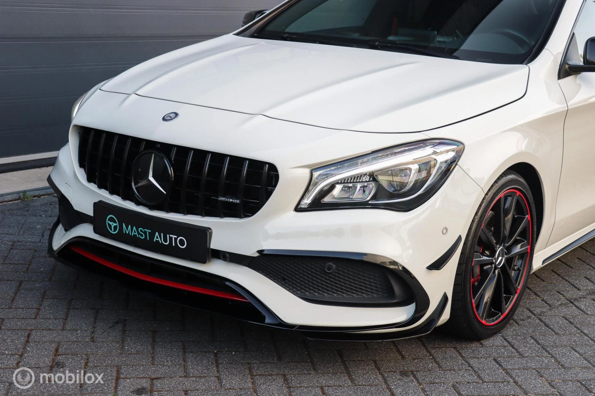 Hoofdafbeelding Mercedes-Benz CLA
