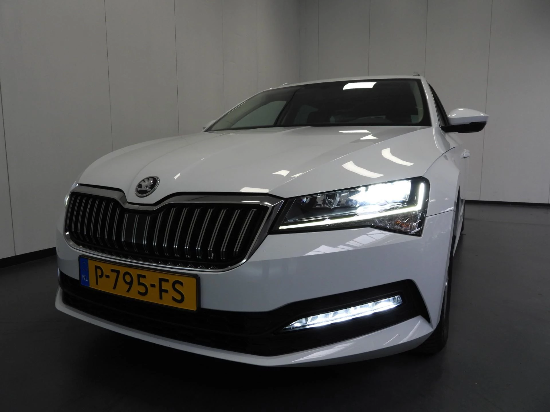 Hoofdafbeelding Škoda Superb