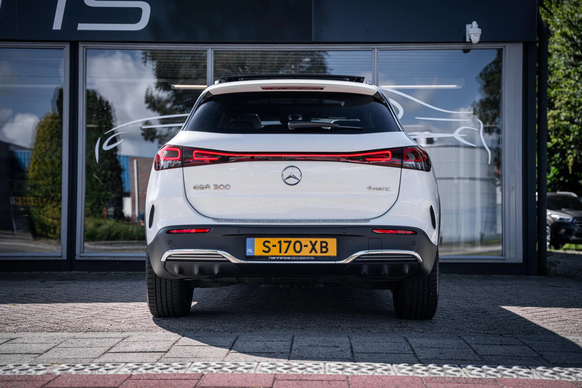 Hoofdafbeelding Mercedes-Benz EQA