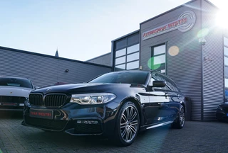 BMW 5-serie Touring 530i High Executive | Panorama | Harman/Kardon | Luxe leder | Camera | Head up | Dealer onderhouden | Trekhaak