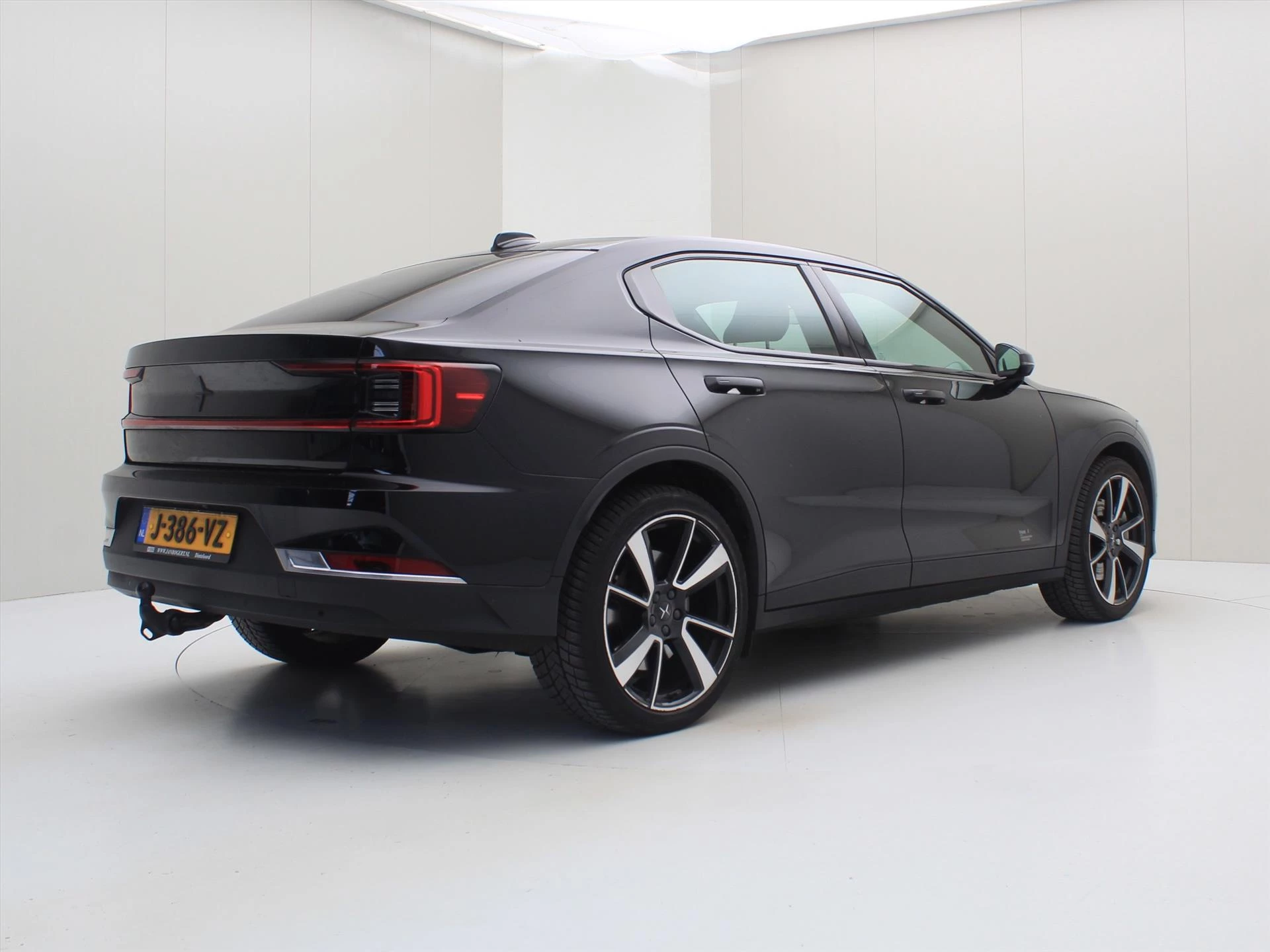 Hoofdafbeelding Polestar 2