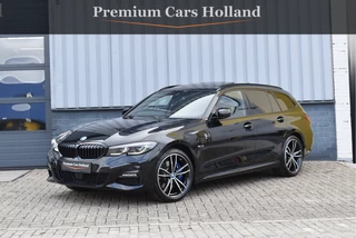 BMW 3 Serie Touring 330e xDrive M-Sport 292 Pk Pano Head-Up Laser Leder 19 Inch