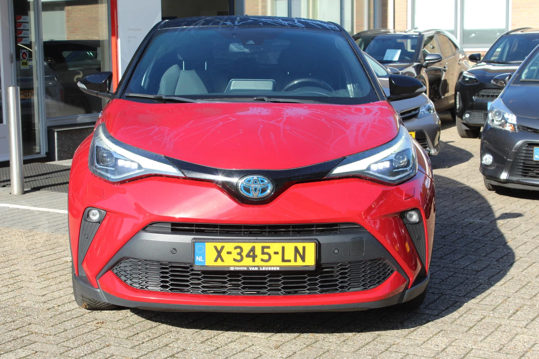 Hoofdafbeelding Toyota C-HR
