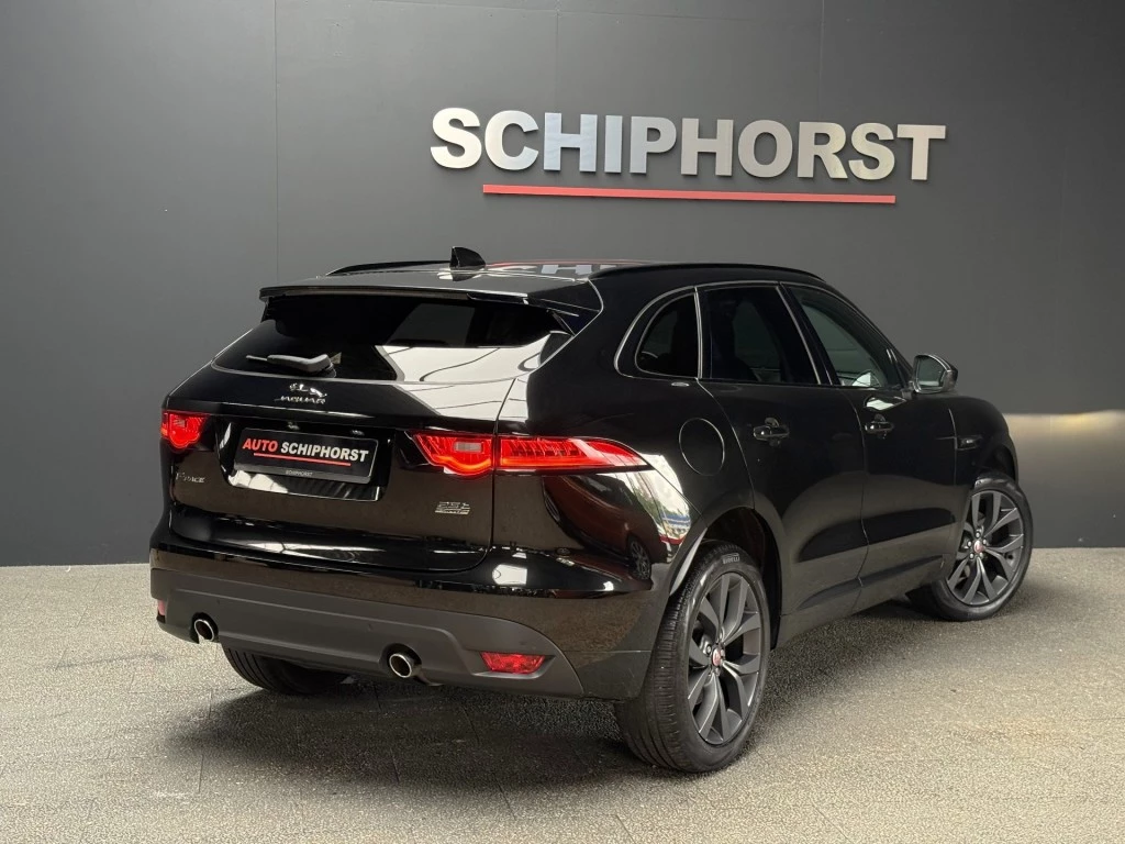 Hoofdafbeelding Jaguar F-PACE