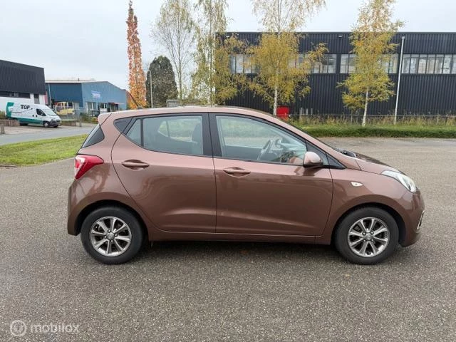 Hoofdafbeelding Hyundai i10