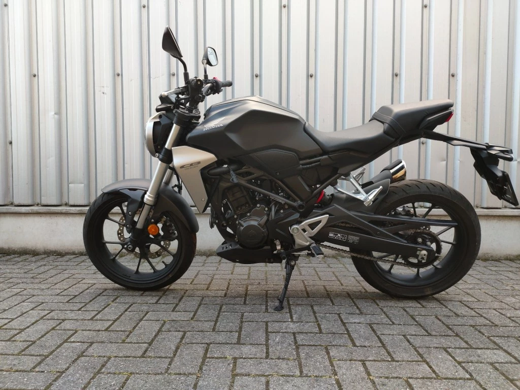 Hoofdafbeelding Honda CB 400