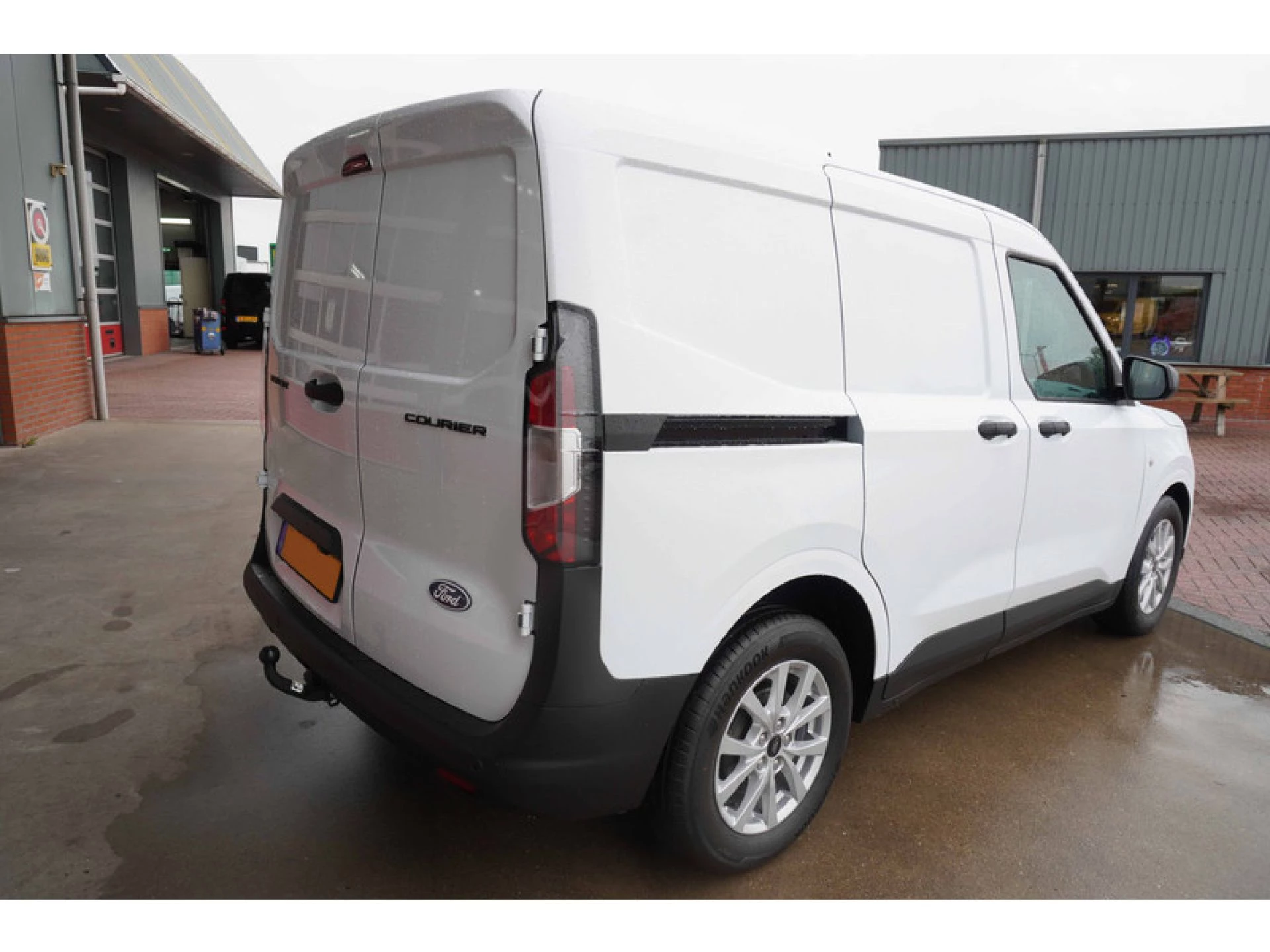 Hoofdafbeelding Ford Transit Courier
