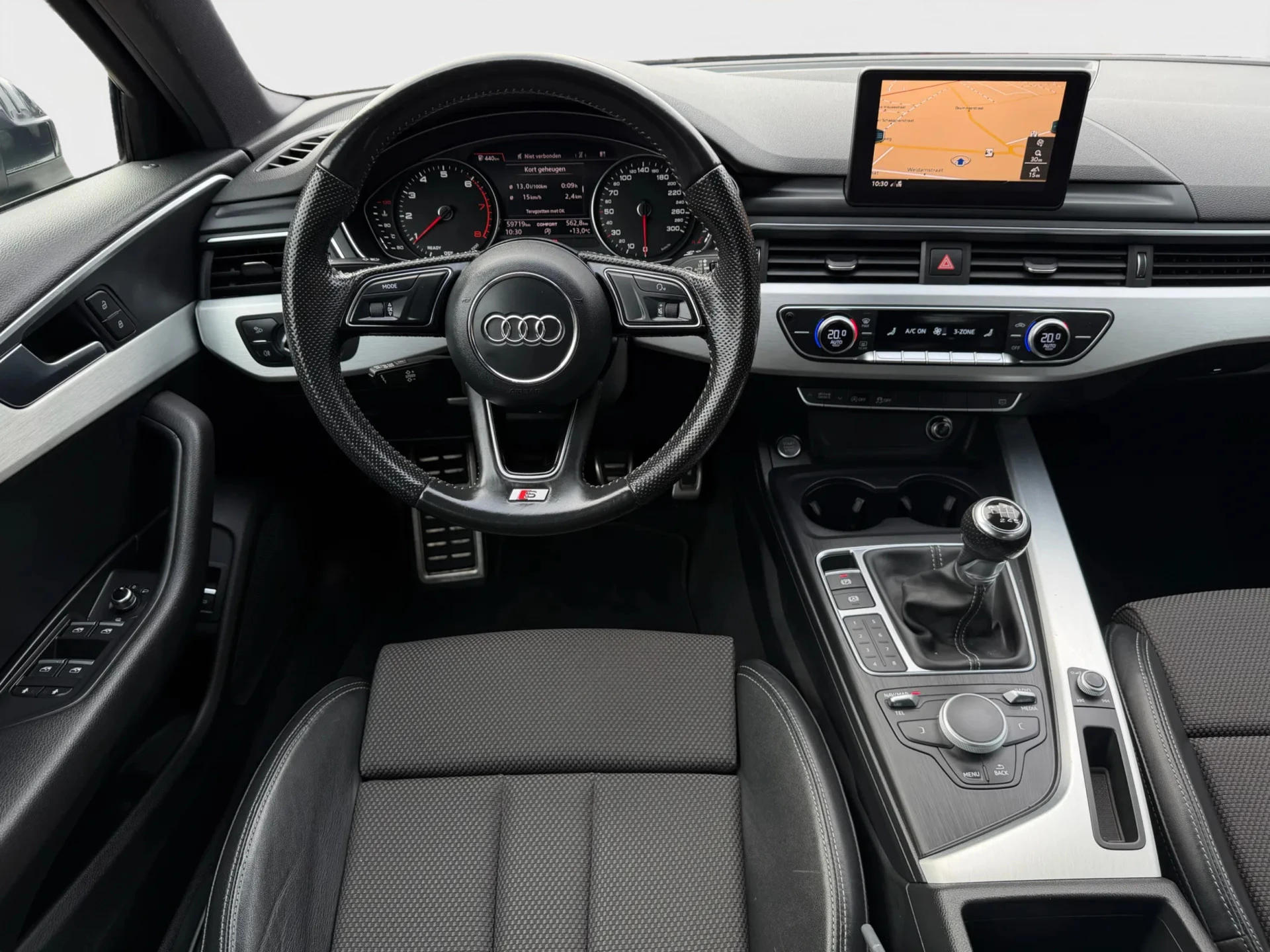 Hoofdafbeelding Audi A4