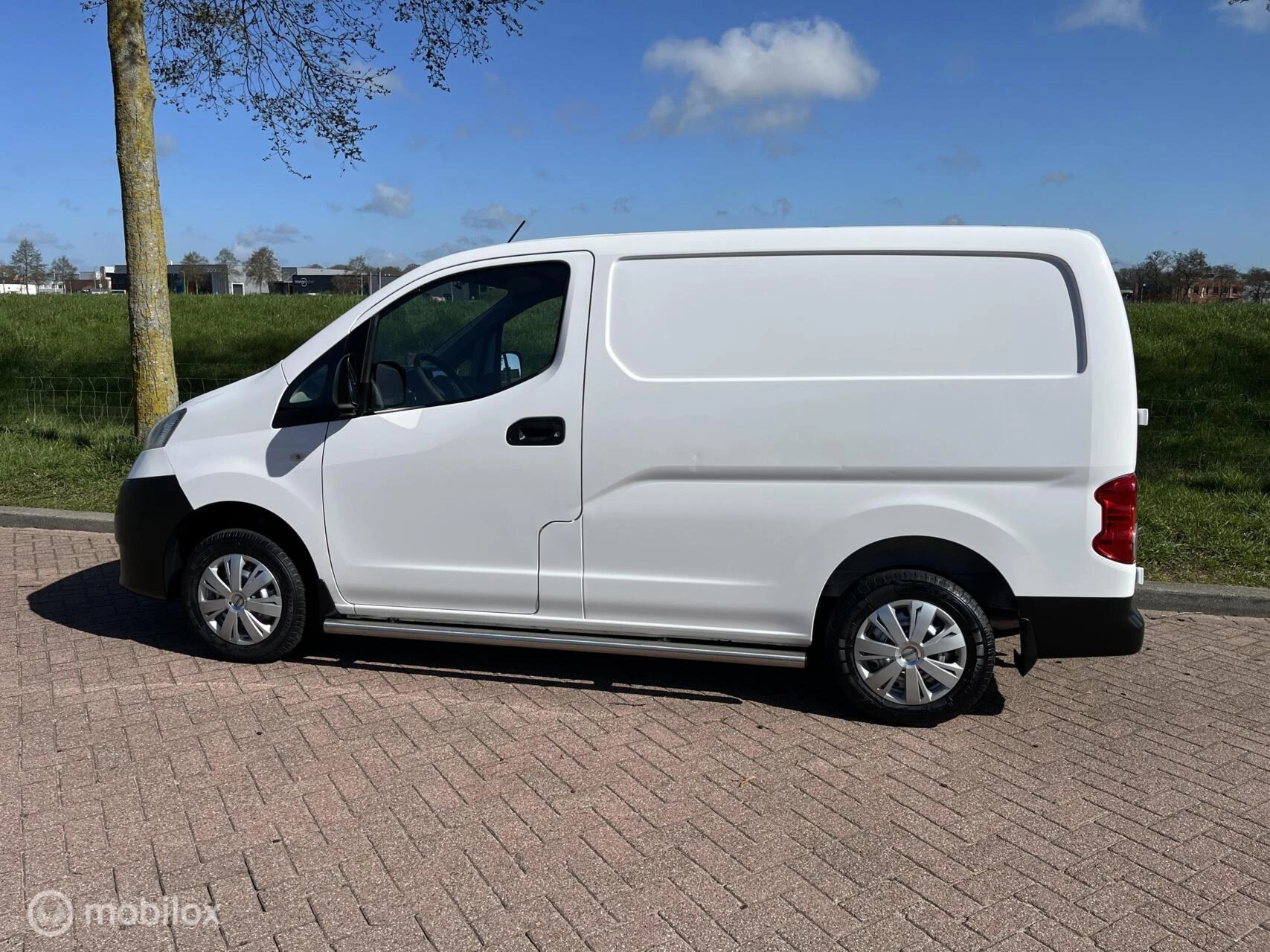 Hoofdafbeelding Nissan NV200