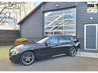 BMW 3-serie Touring 318i M Sport NL-Auto, BTW-Auto ! Full-Map-Navi, Climate-Control, Cruise-Control, Elek. Achterklep, Led, LM-18"