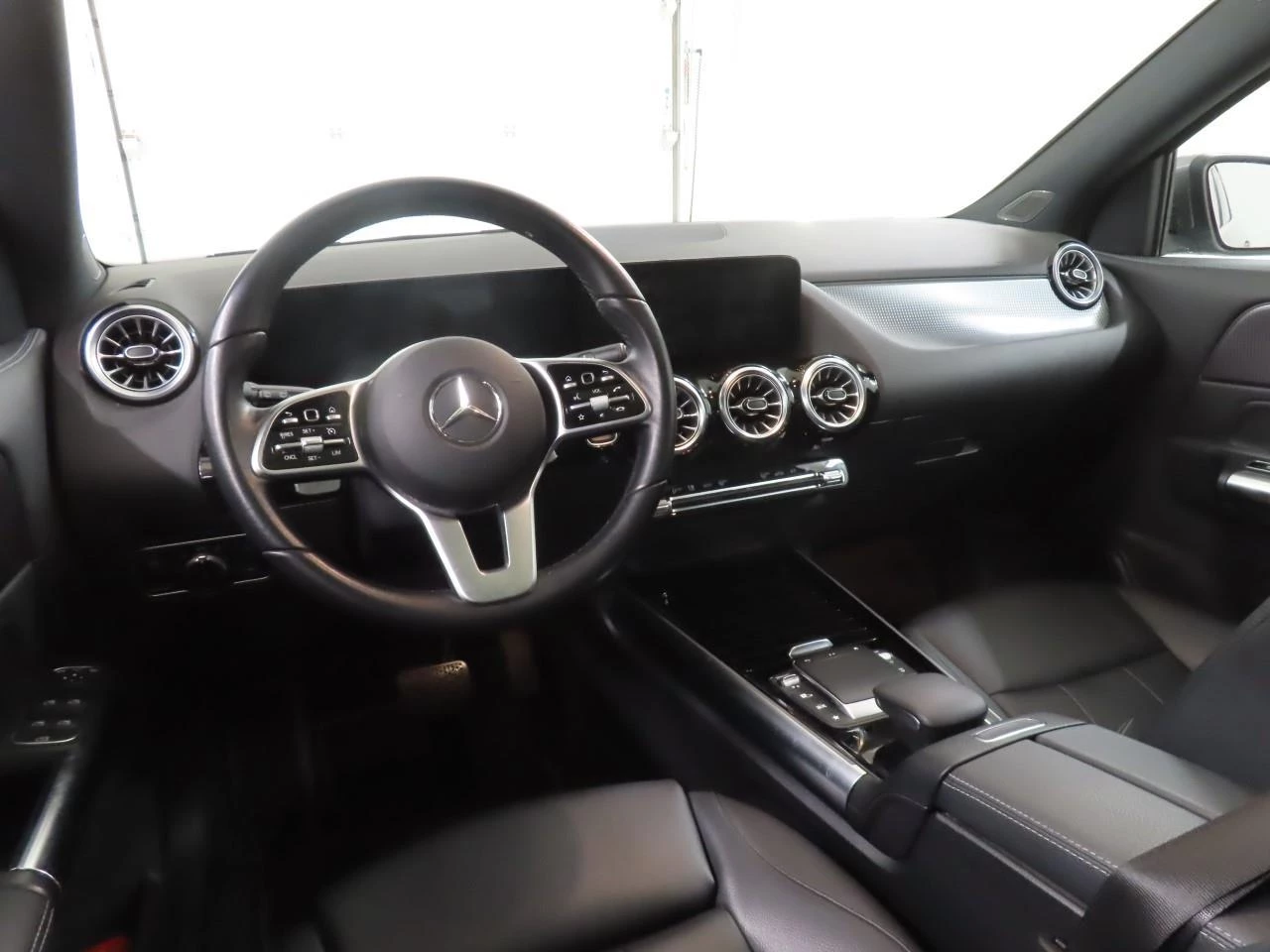 Hoofdafbeelding Mercedes-Benz EQA