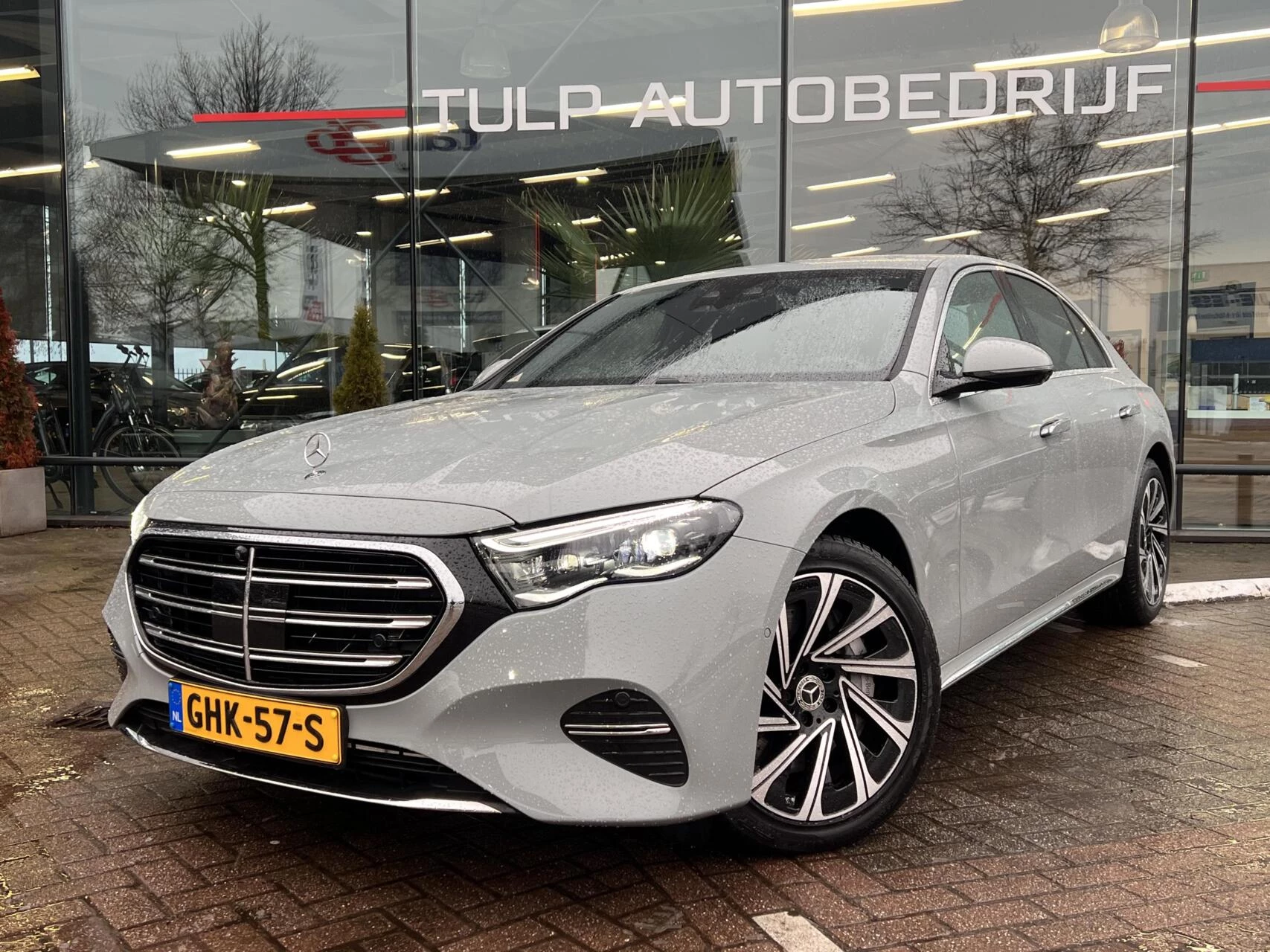 Hoofdafbeelding Mercedes-Benz E-Klasse