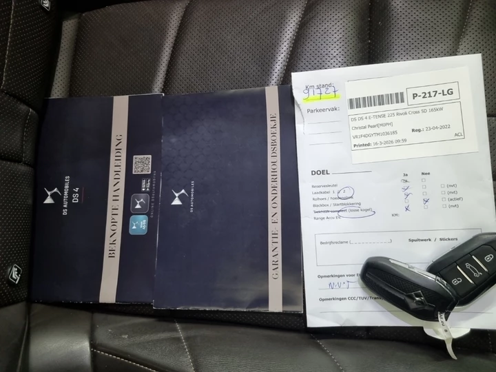 Hoofdafbeelding DS DS 4