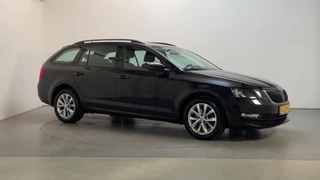 Skoda Octavia Combi 1.0 TSI Greentech Business Edition Navigatie App-Connect Parkeersensoren