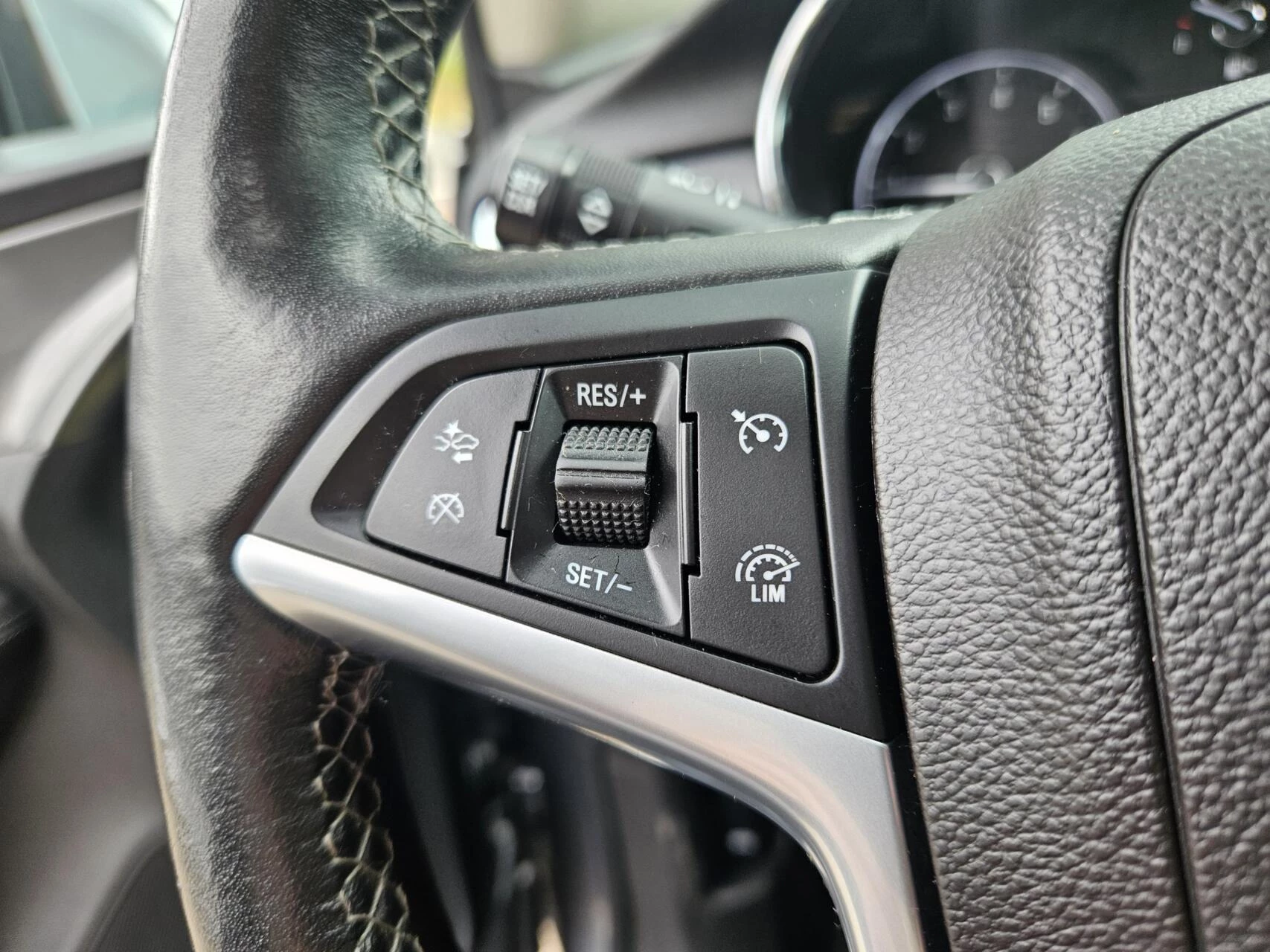 Hoofdafbeelding Opel Mokka X