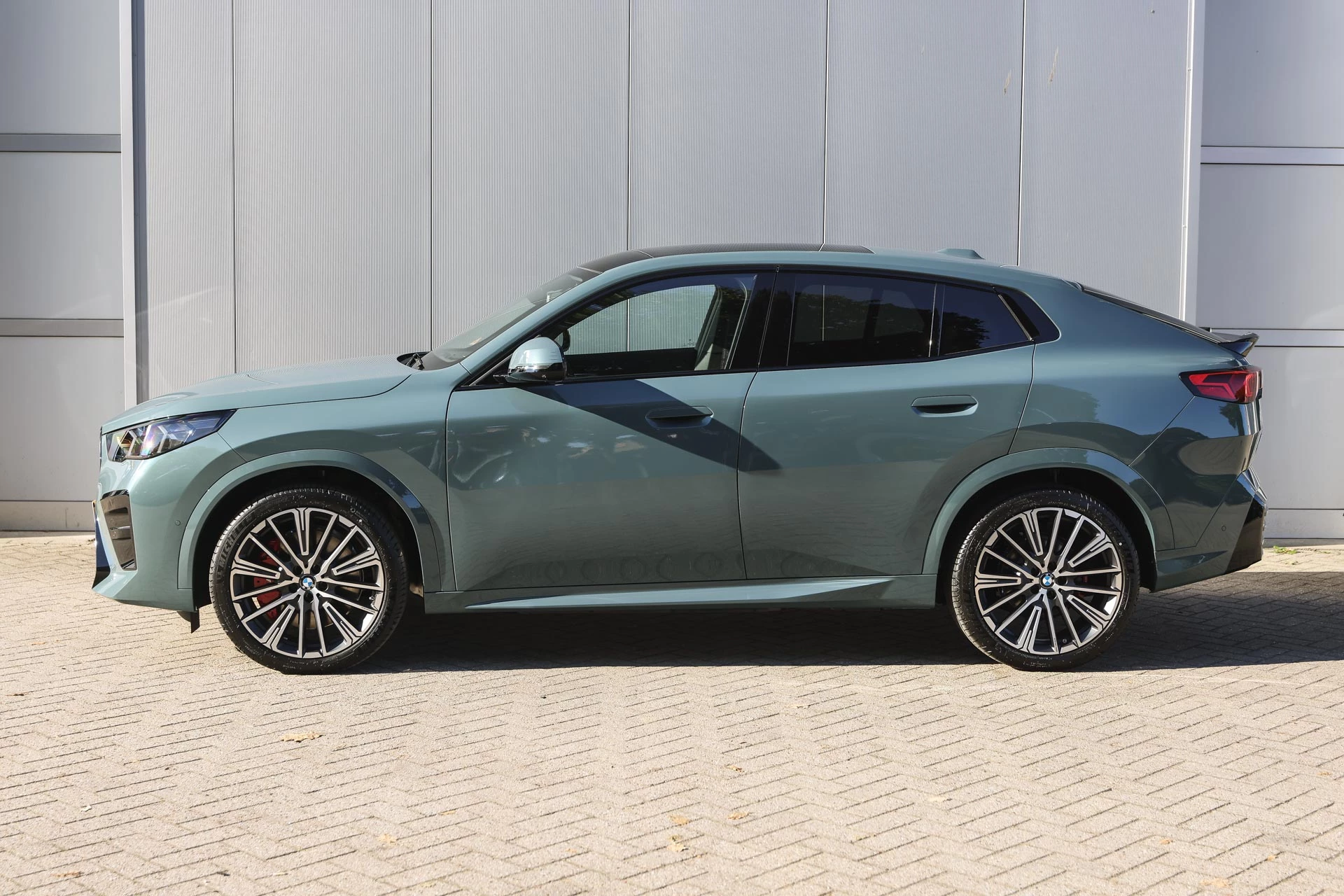 Hoofdafbeelding BMW iX2