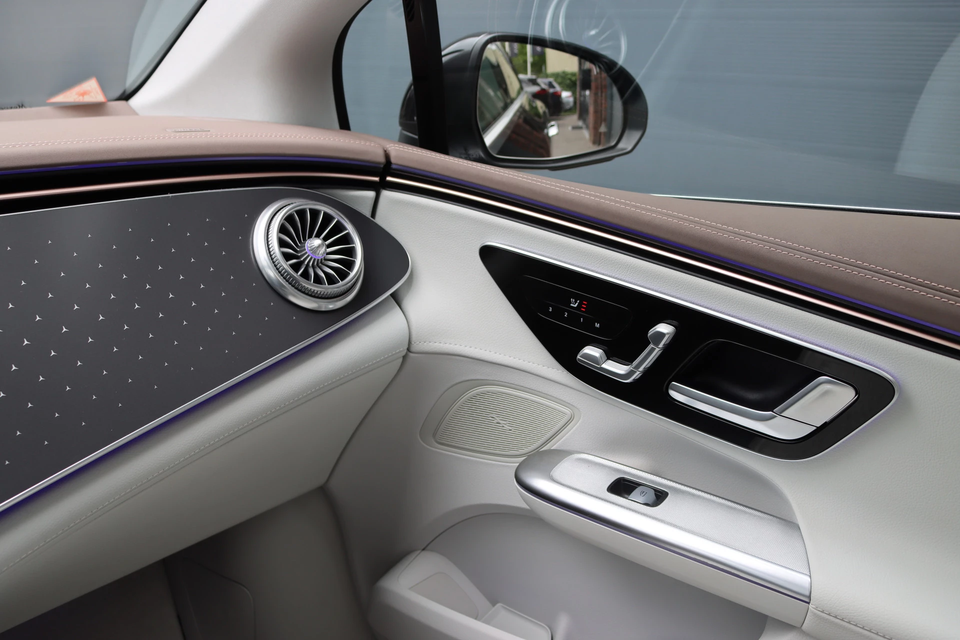 Hoofdafbeelding Mercedes-Benz EQE
