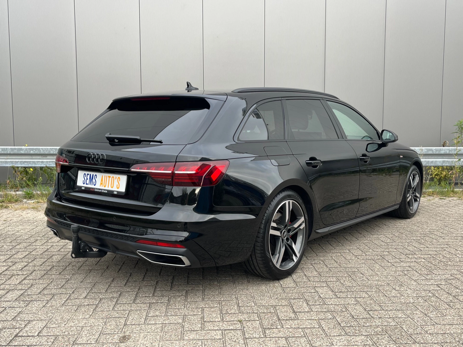 Hoofdafbeelding Audi A4