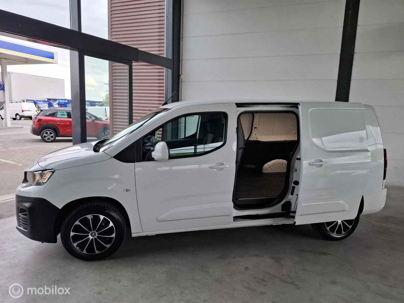 Hoofdafbeelding Peugeot Partner