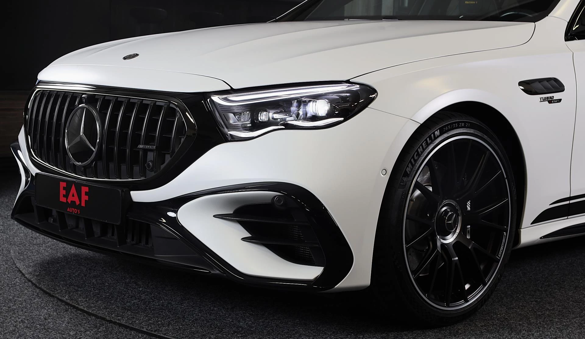 Hoofdafbeelding Mercedes-Benz E-Klasse