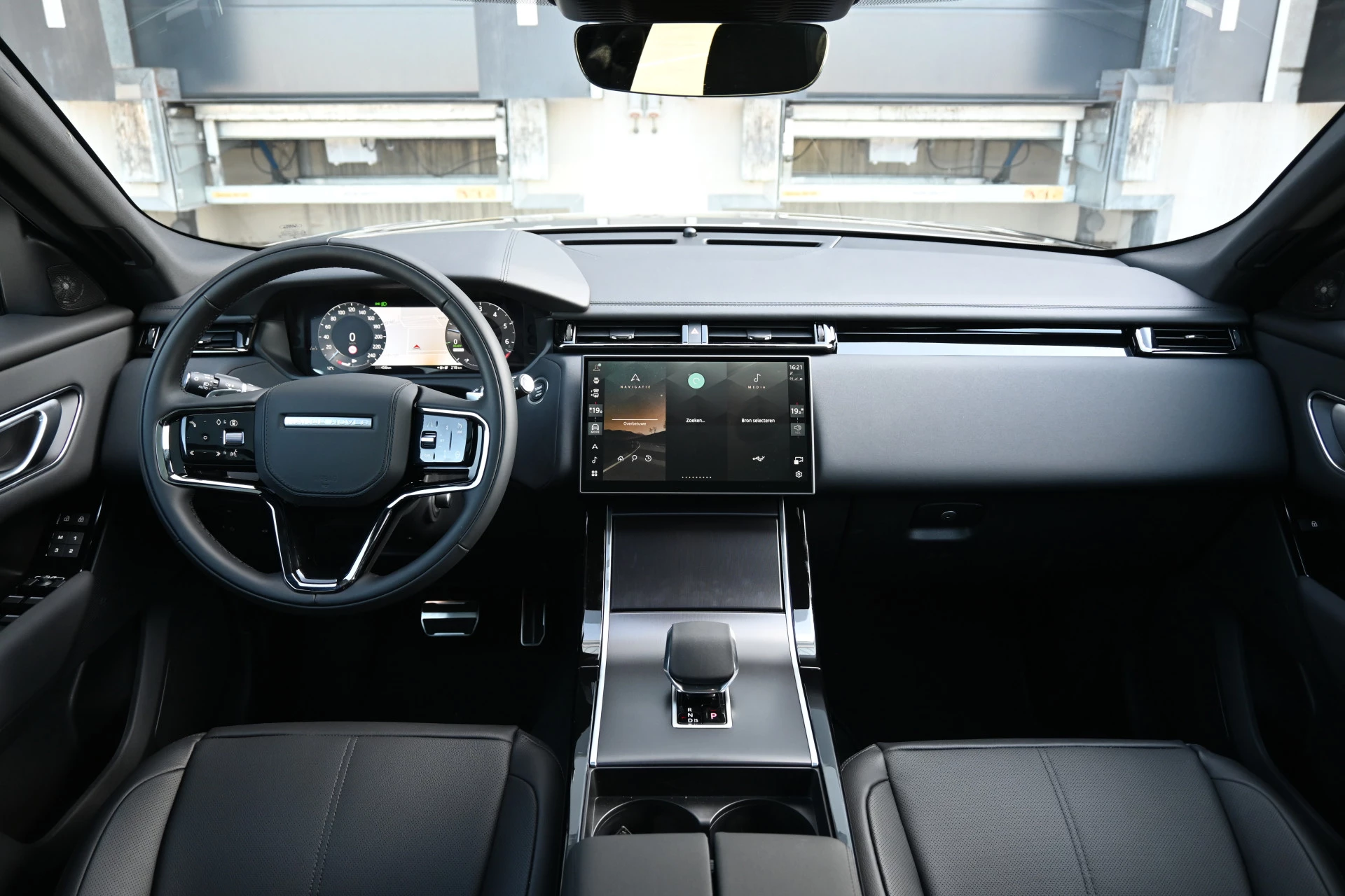 Hoofdafbeelding Land Rover Range Rover Velar