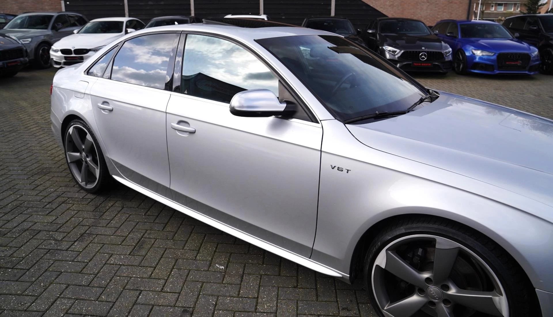 Hoofdafbeelding Audi S4