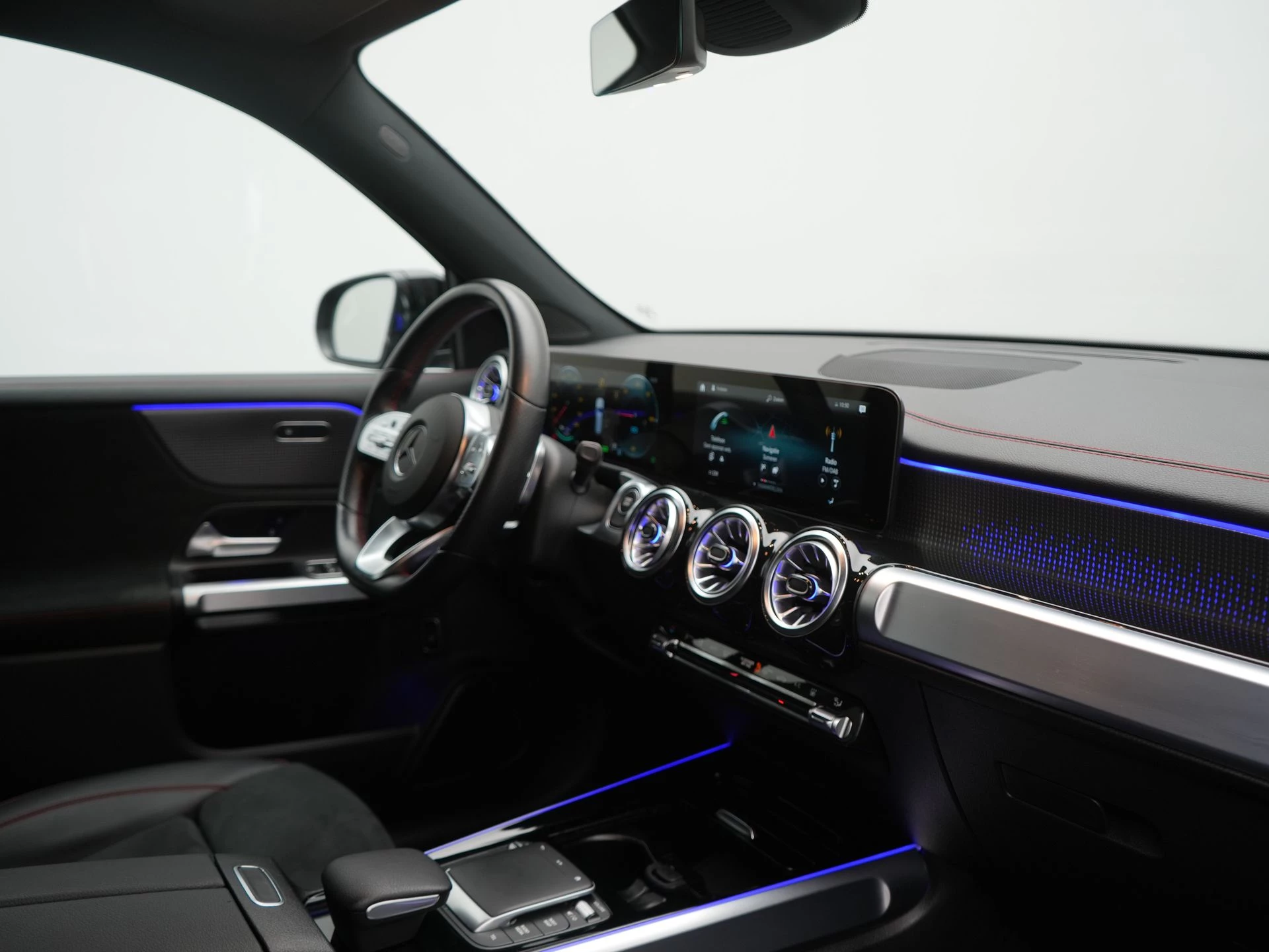 Hoofdafbeelding Mercedes-Benz EQB