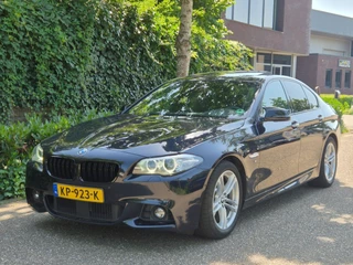 BMW 5-serie M Sport Edition High Executive Schuifdak Adaptieve Cruise Control Virtual Dash NAP 520i M Sport Edition High Executive
