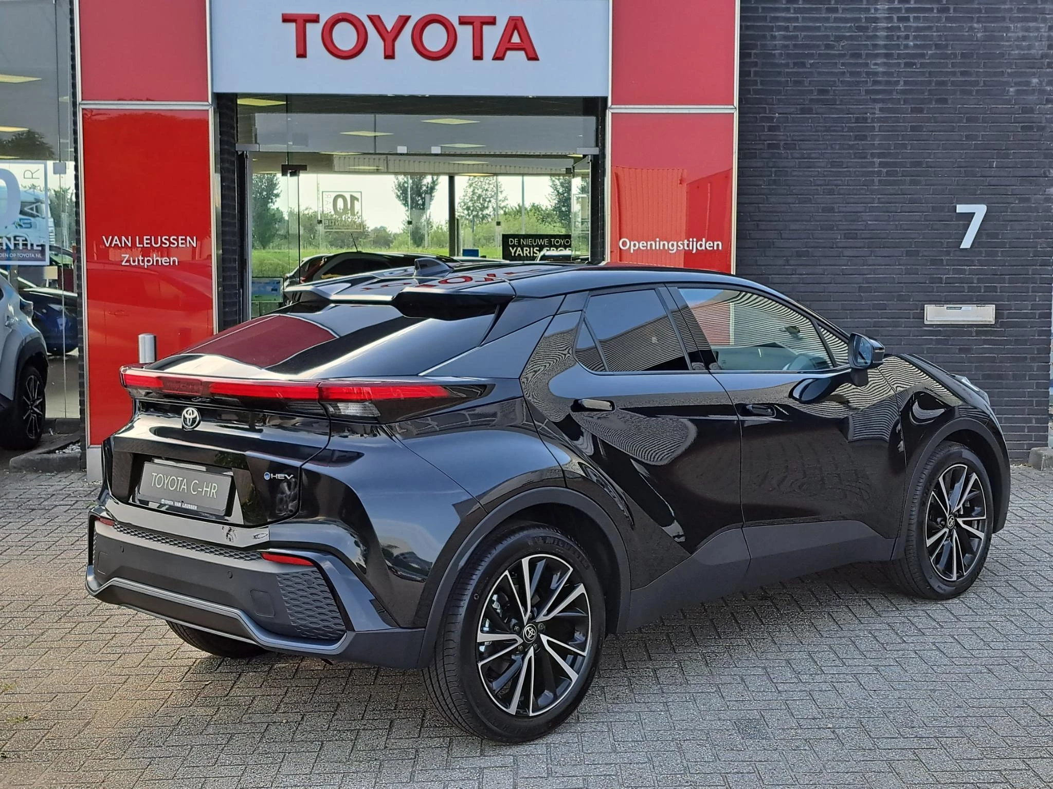 Hoofdafbeelding Toyota C-HR