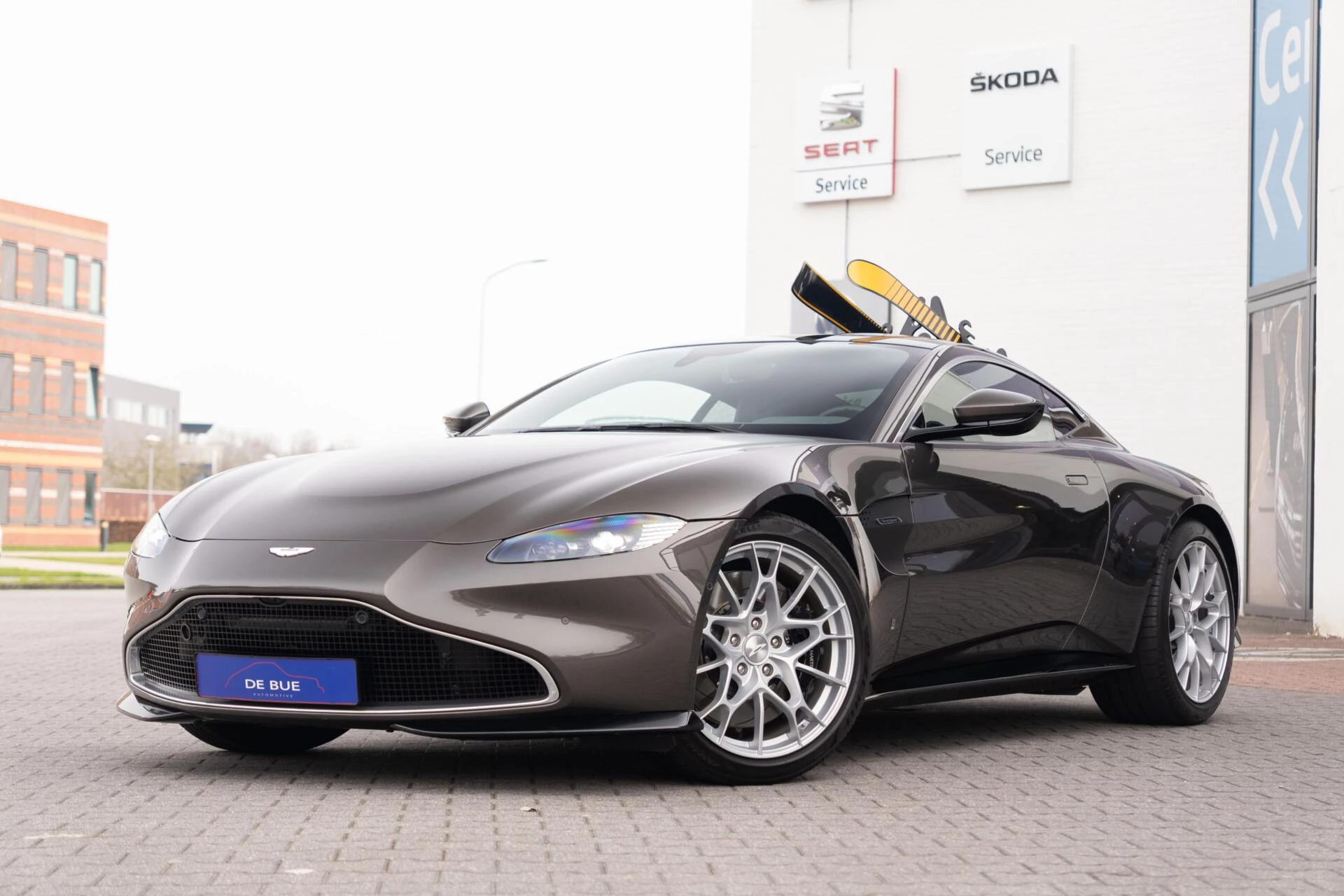 Hoofdafbeelding Aston Martin V8 Vantage